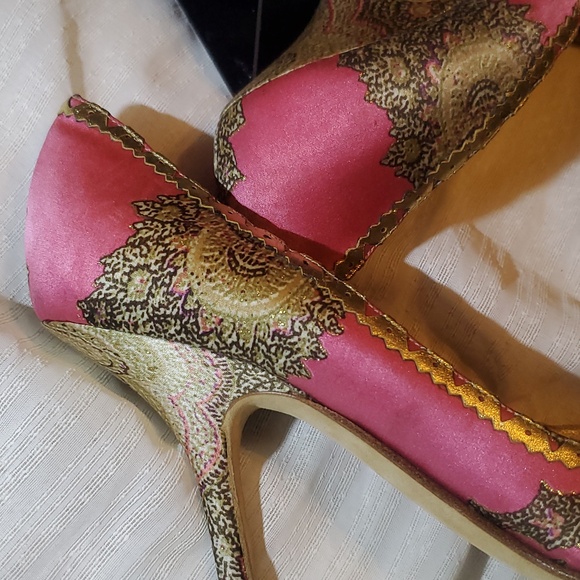 Roberto Cavalli shoes - Picture 13 of 13